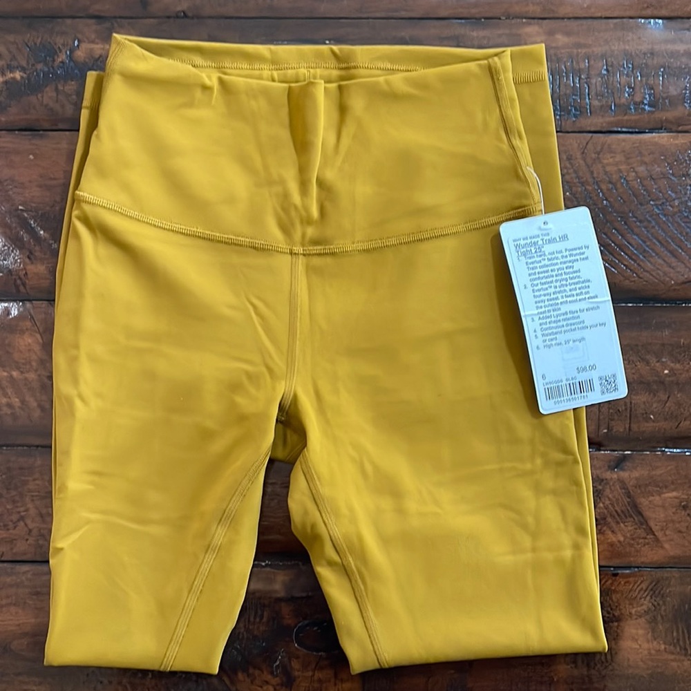 Lululemon gold wunder train HR tight 25” size 6